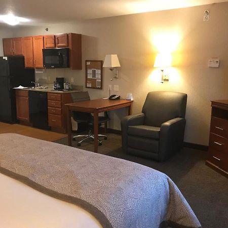 Candlewood Suites Kansas City Airport Exteriör bild