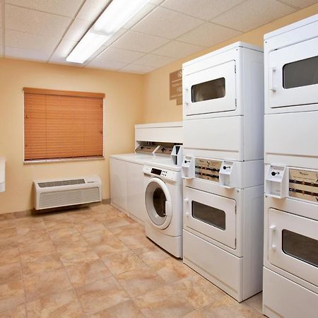 Candlewood Suites Kansas City Airport Exteriör bild