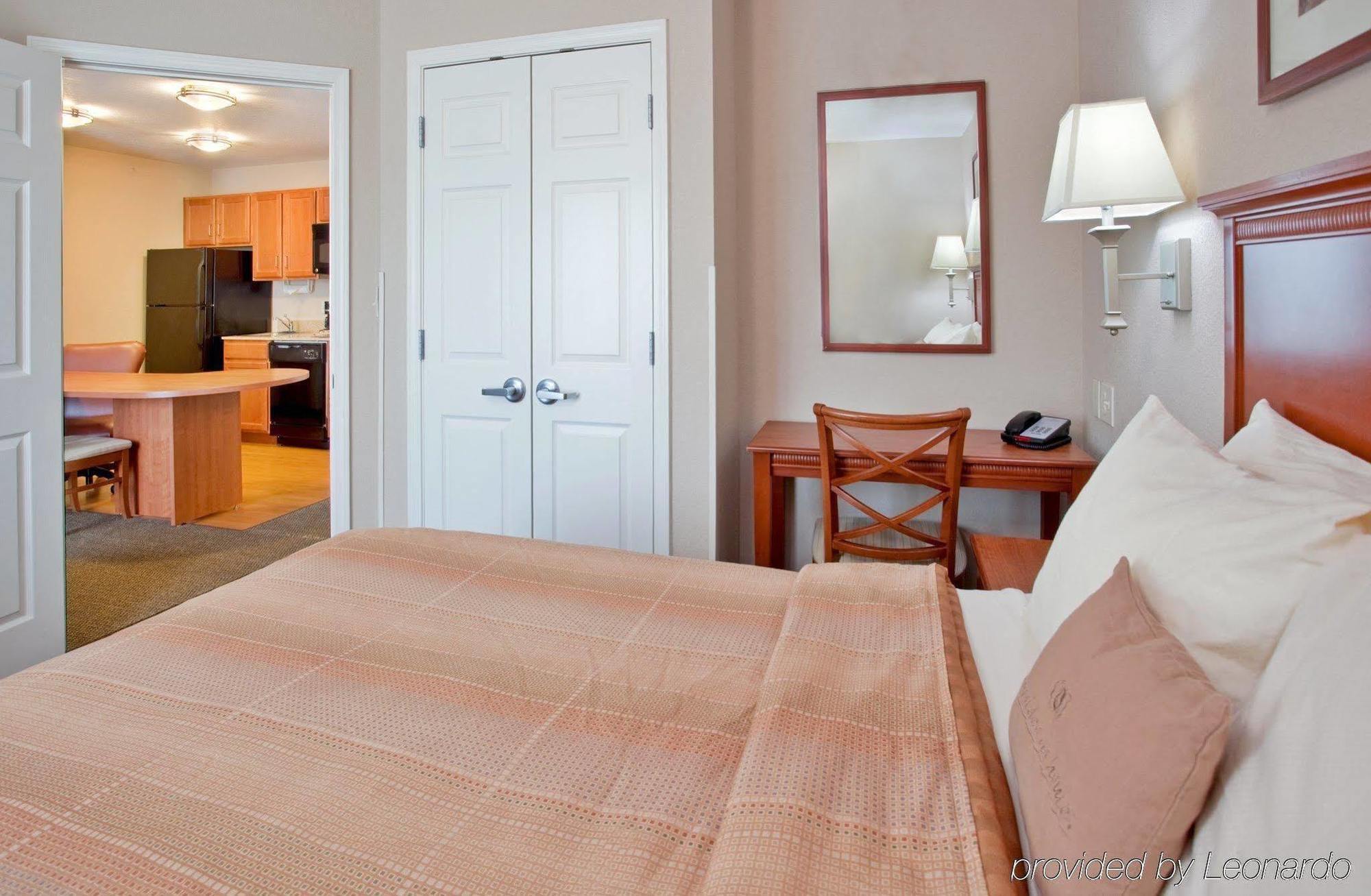 Candlewood Suites Kansas City Airport Rum bild