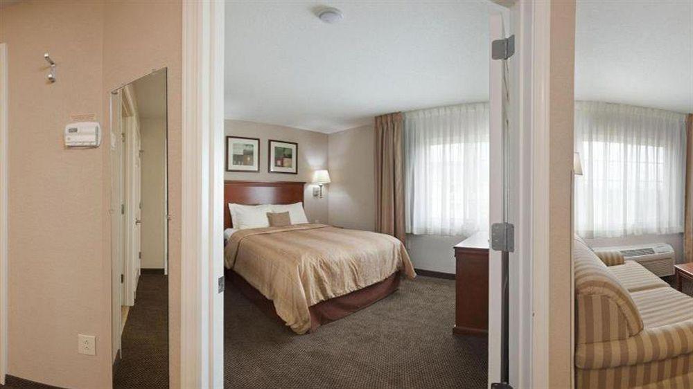 Candlewood Suites Kansas City Airport Exteriör bild