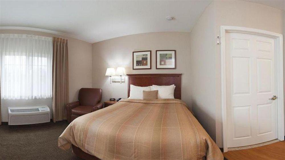 Candlewood Suites Kansas City Airport Exteriör bild