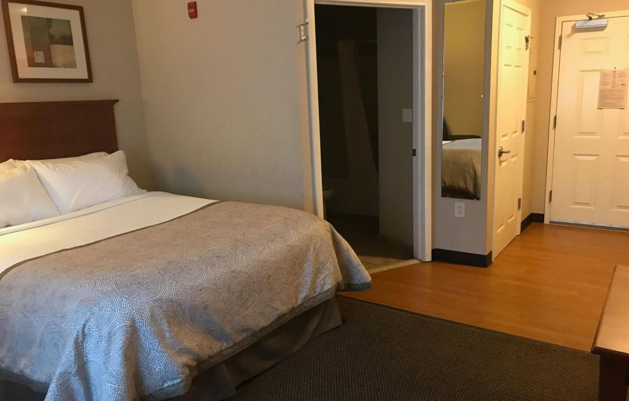 Candlewood Suites Kansas City Airport Exteriör bild