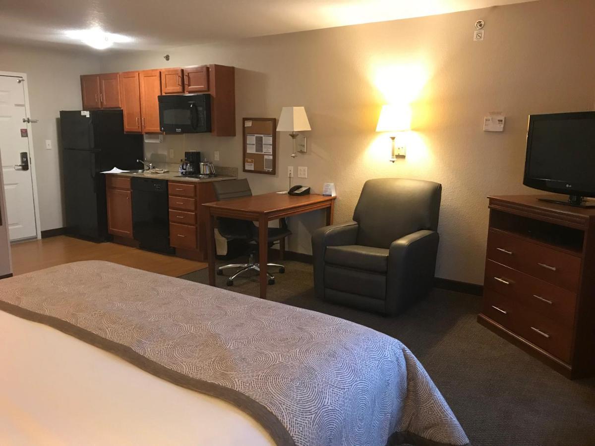 Candlewood Suites Kansas City Airport Exteriör bild