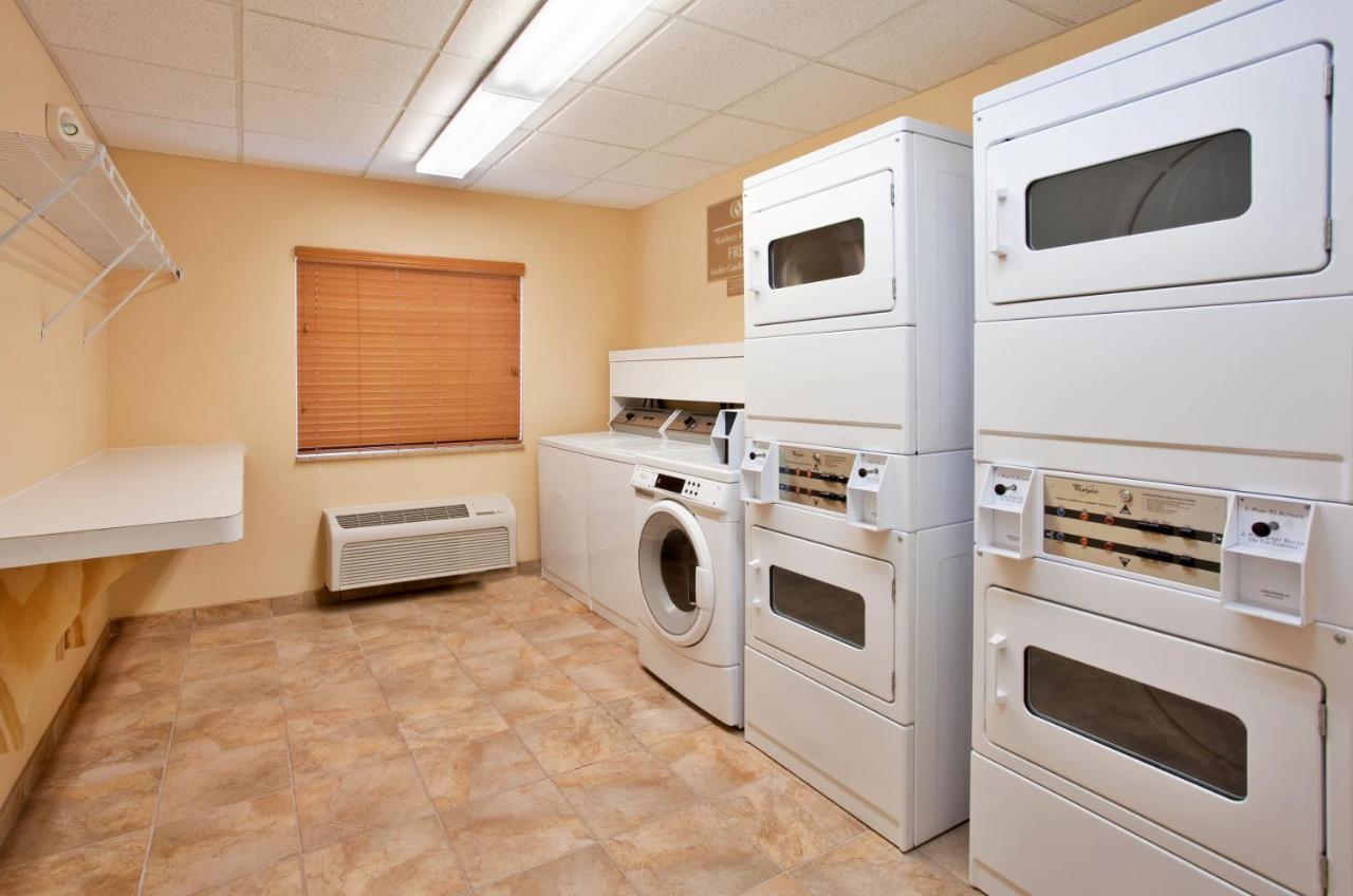 Candlewood Suites Kansas City Airport Exteriör bild