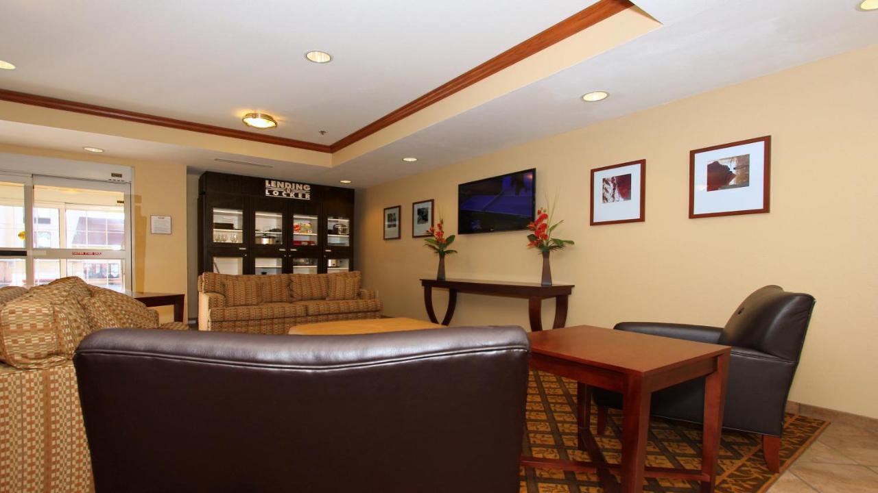 Candlewood Suites Kansas City Airport Exteriör bild